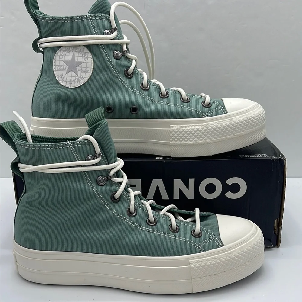 Converse WMNS High-Top Platform Sneakers CTAS LIFT HI HERBY/EGRET/ADMIRAL ELM